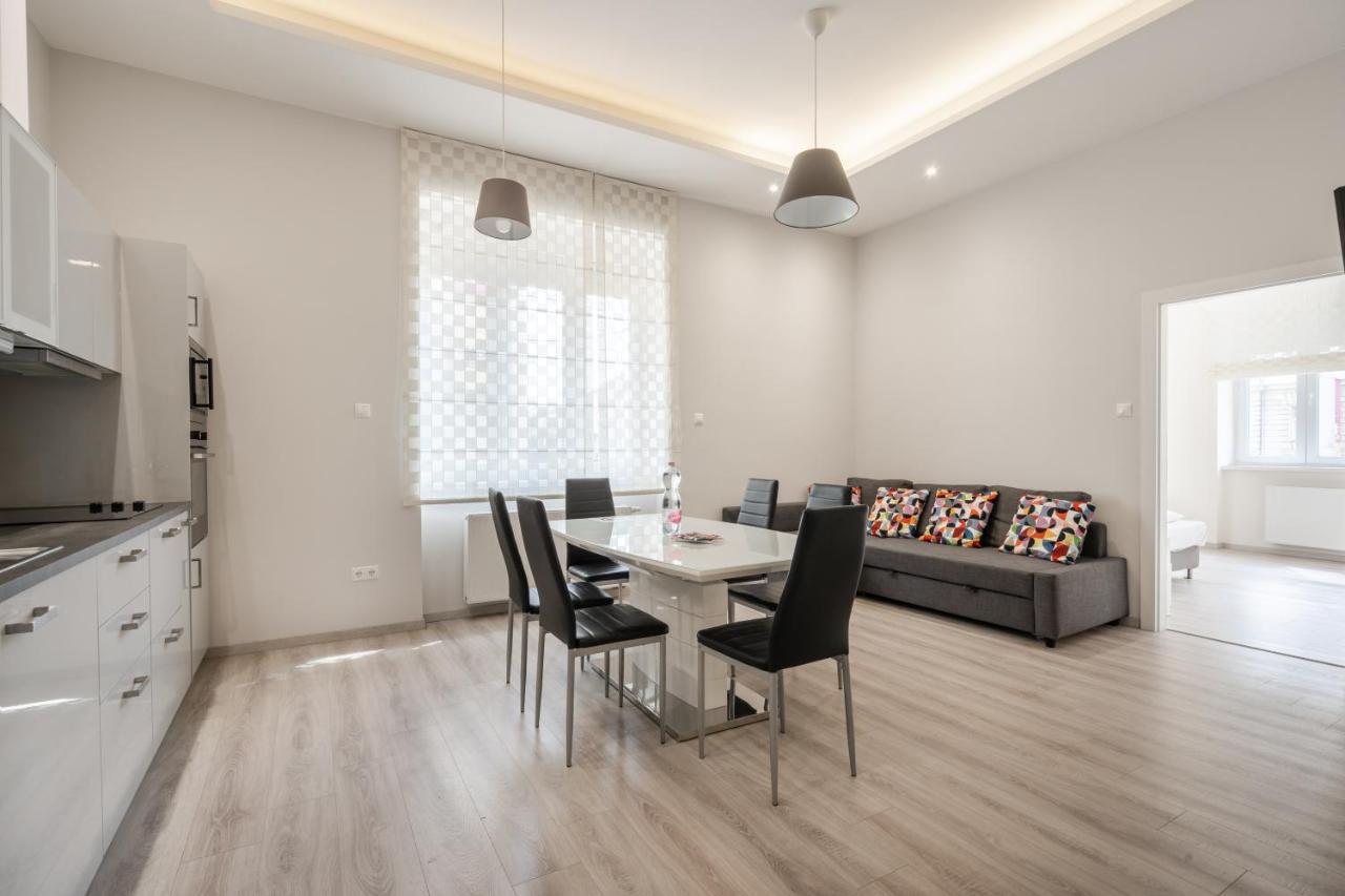 Cascade Corvin Apartment Budapest Eksteriør bilde
