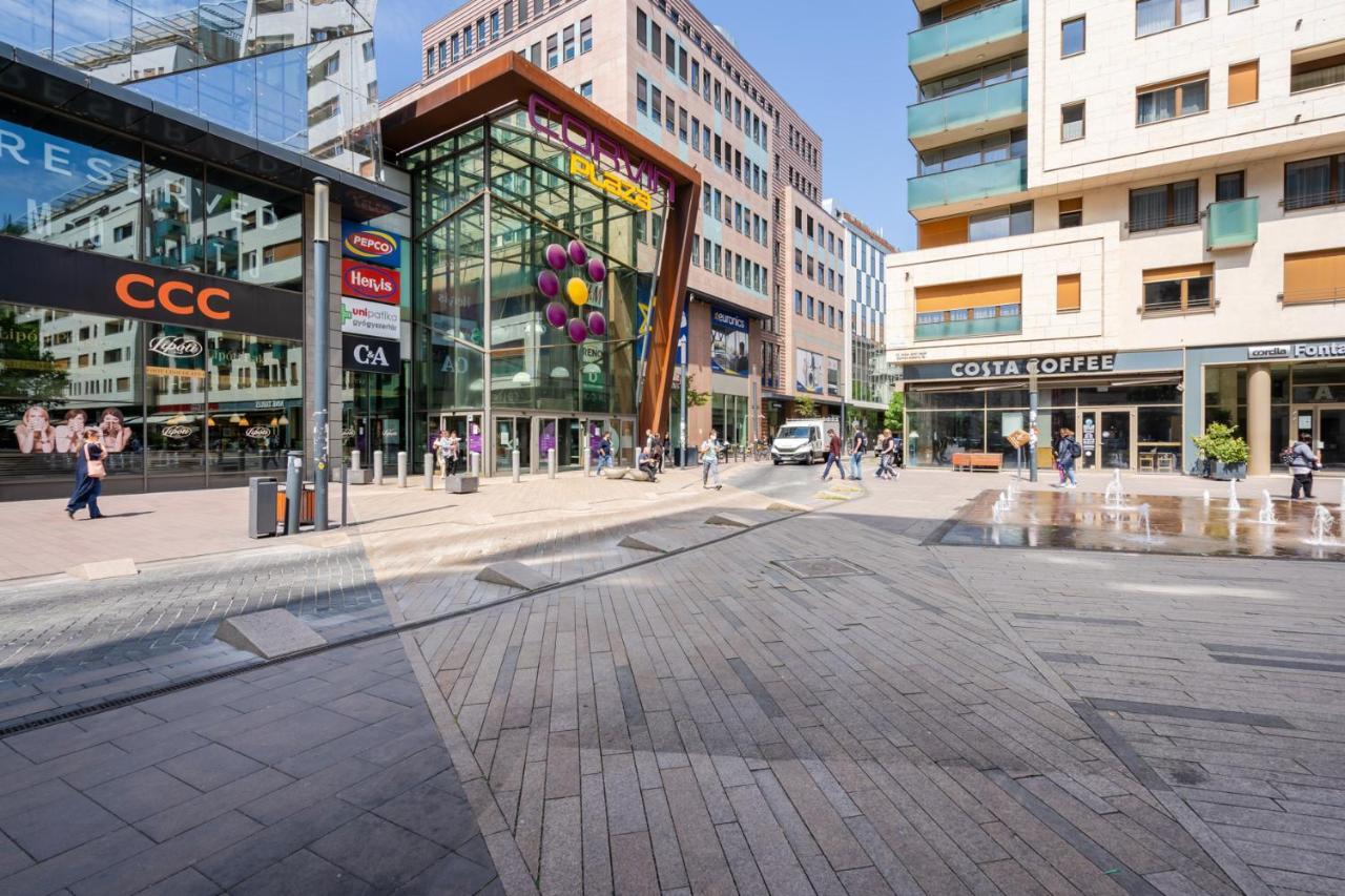 Cascade Corvin Apartment Budapest Eksteriør bilde