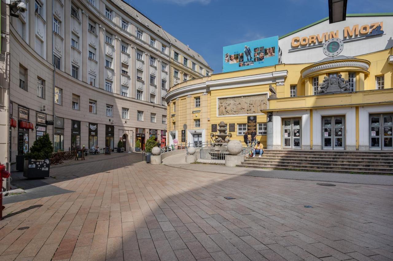 Cascade Corvin Apartment Budapest Eksteriør bilde