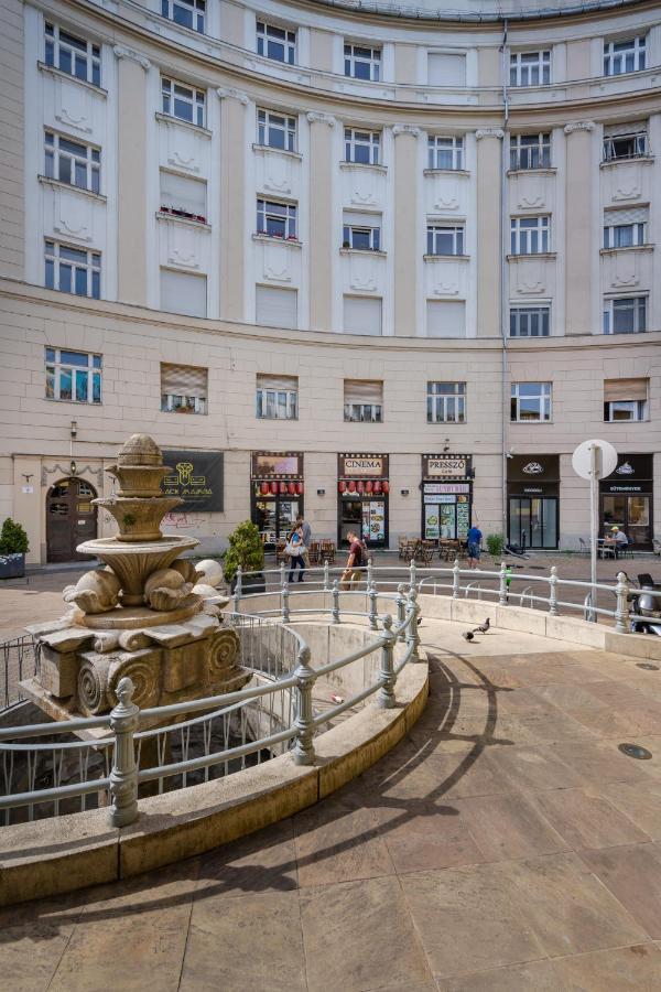 Cascade Corvin Apartment Budapest Eksteriør bilde